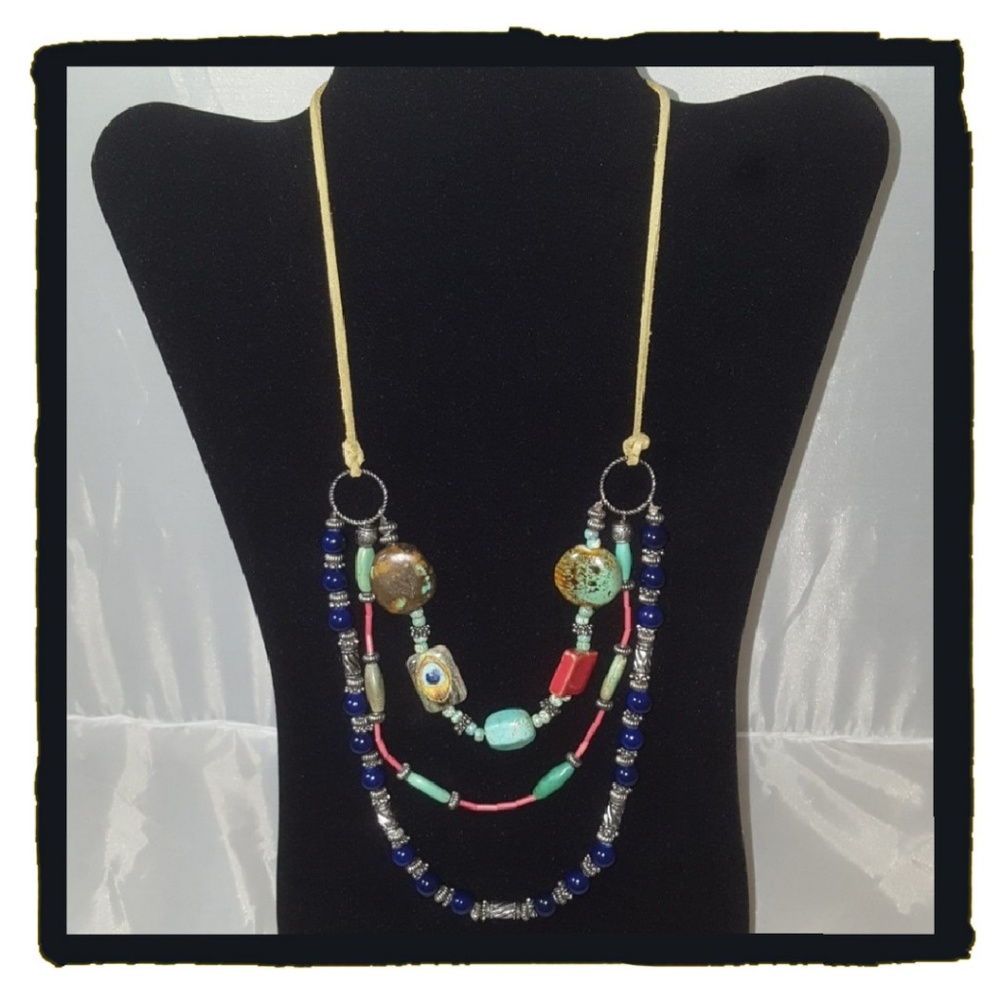 Multilayered Necklace.